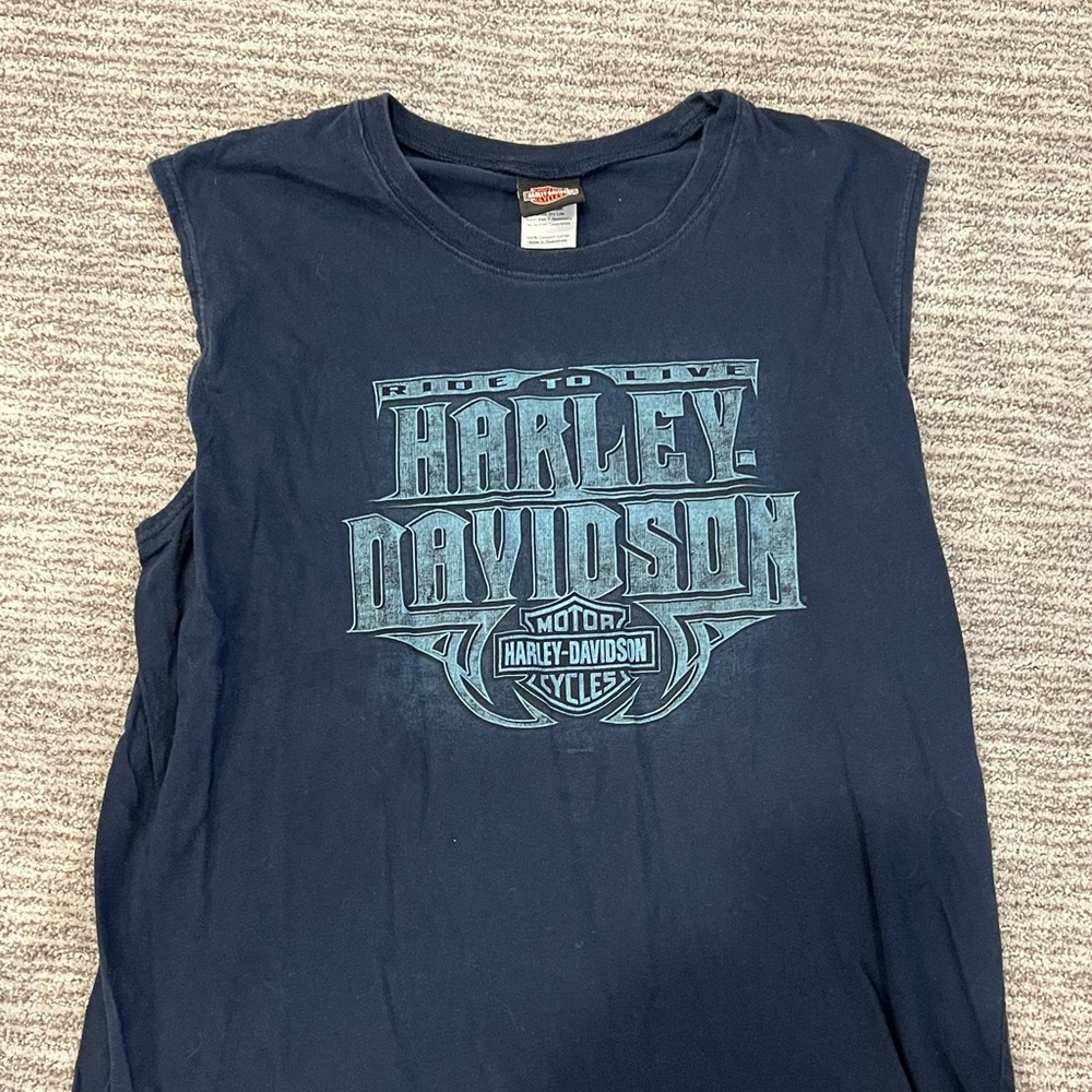 Harley Davidson Kuwait XL sleeveless shirt